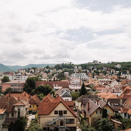 Appartamento Quiboo Cosmopolit Braşov Esterno foto